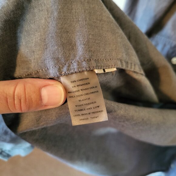 Ann Taylor casual button-down shirt - Picture 4 of 4